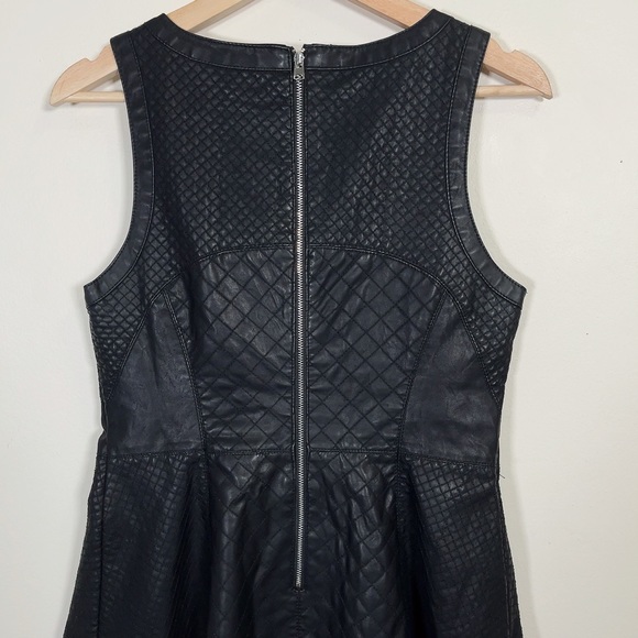 TOPSHOP | FAUX LEATHER SLEEVELESS DRESS - Picture 11 of 13